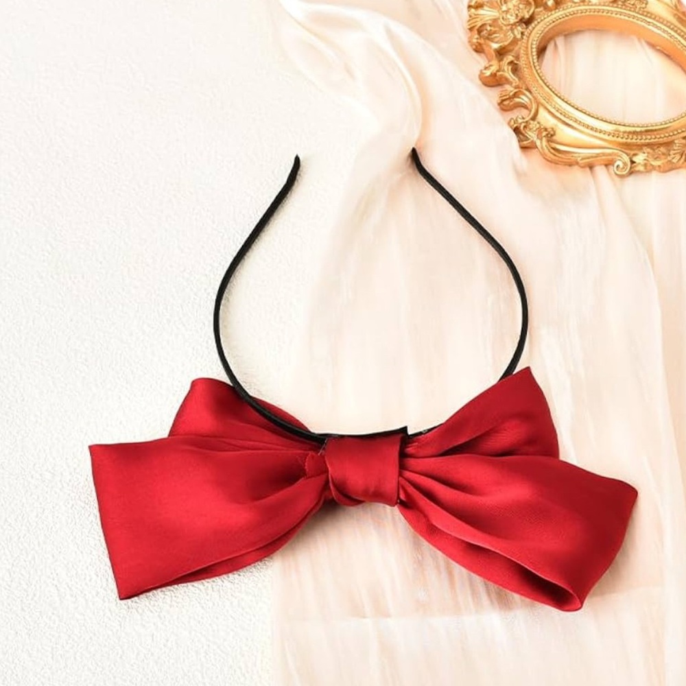 NWT Elegant Red Bow Headband 🍒